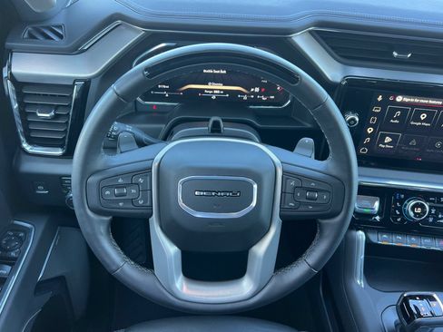 Used 2026 GMC Sierra 1500 Denali w/ Technology Package AWD/4WD image 16
