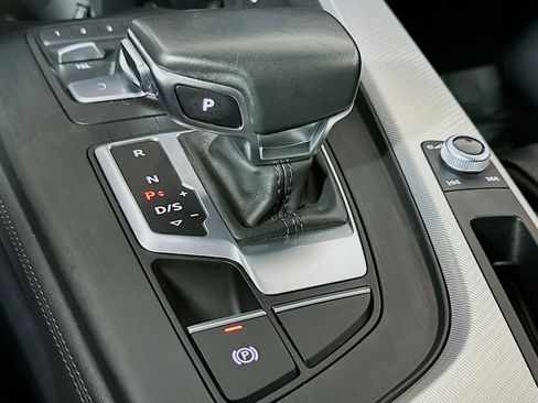 Used 2019 Audi A4 2.0T Premium Plus w/ Premium Plus Package FWD image 7