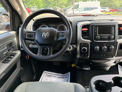 Used 2019 RAM 1500 Classic SLT AWD/4WD image 15