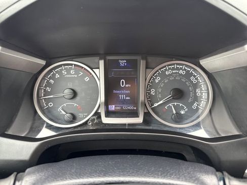 Used 2017 Toyota Tacoma SR5 w/ Tow Package image 25