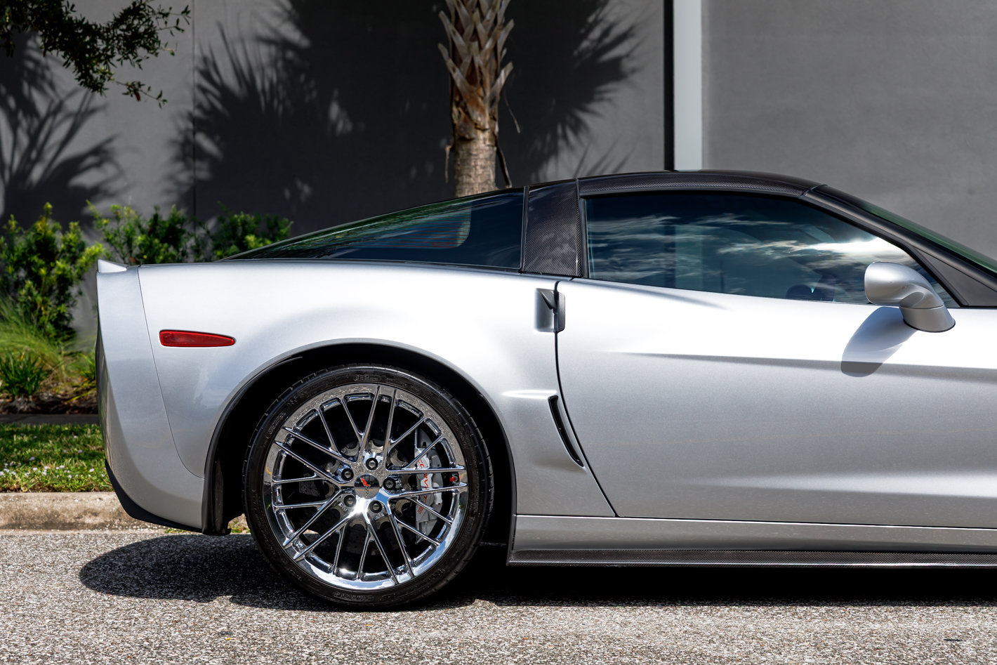 Used 2012 Chevrolet Corvette ZR1 w/ 3ZR Preferred Equipment Group RWD image 5
