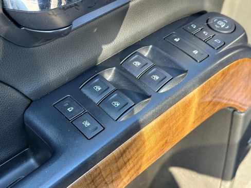 Used 2019 Chevrolet Silverado 2500 LTZ w/ Duramax Plus Package image 16