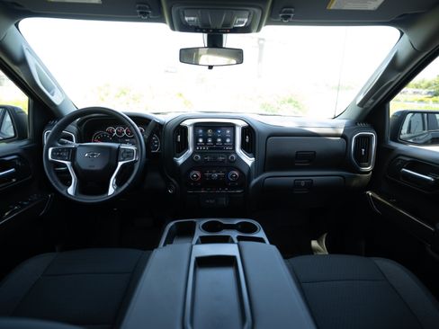 Used 2022 Chevrolet Silverado 1500 RST w/ Redline Edition AWD/4WD image 15