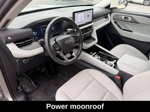 Used 2025 Ford Explorer Platinum w/ LUX Leather Package AWD/4WD image 7