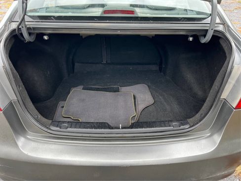 Used 2010 Hyundai Elantra SE image 12