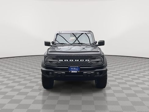 Used 2023 Ford Bronco Badlands image 33
