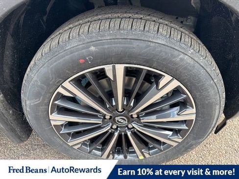 New 2026 Nissan Pathfinder Platinum w/ Cargo Package AWD/4WD image 15