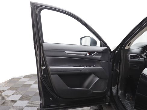 Used 2020 MAZDA CX-5 Touring image 4