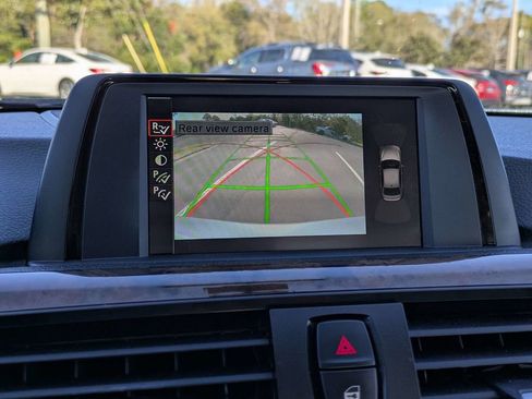 Used 2014 BMW 320i Sedan image 21