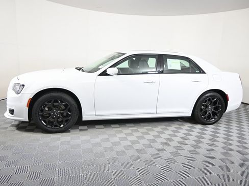 Used 2023 Chrysler 300 Touring L w/ Popular Equipment Group image 2