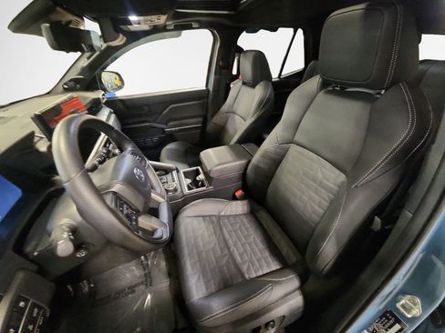 Used 2025 Toyota 4Runner TRD Off-Road Premium w/ Tow Technology Package AWD/4WD image 12