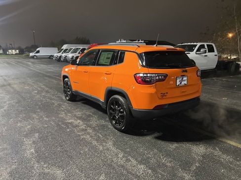 New 2026 Jeep Compass Latitude image 3