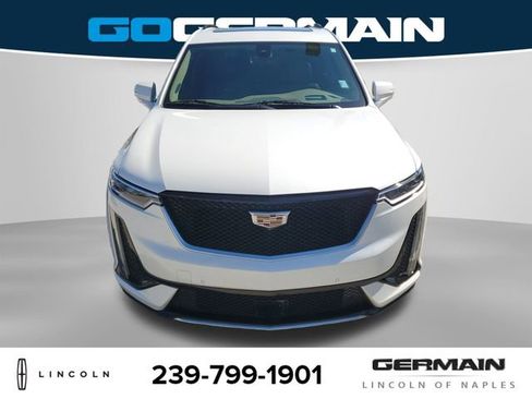 Used 2022 Cadillac XT6 Sport w/ Platinum Package image 3