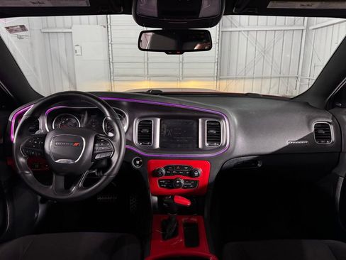 Used 2017 Dodge Charger R/T Scat Pack image 25