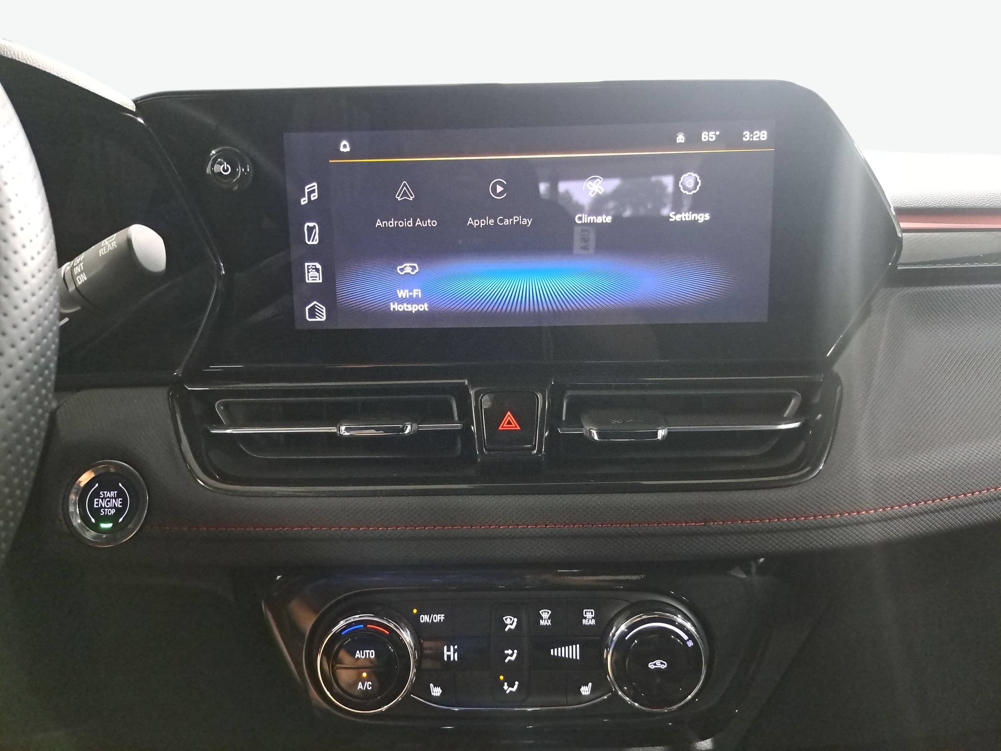 Used 2025 Chevrolet TrailBlazer RS w/ Convenience Package AWD/4WD image 21