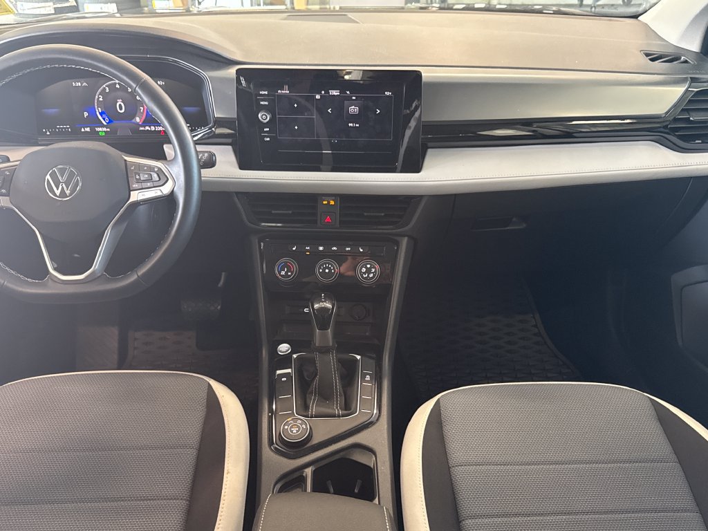 Certified 2025 Volkswagen Taos S AWD/4WD image 5
