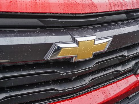 Used 2025 Chevrolet Colorado LT w/ LT Convenience Package image 11