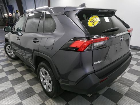 Used 2024 Toyota RAV4 LE AWD/4WD image 9