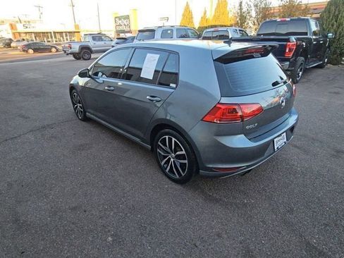 Used 2015 Volkswagen Golf SE w/ Golf Sport Package image 6