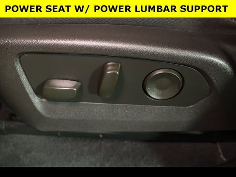 Used 2025 Chevrolet Colorado W/T w/ WT Custom Package image 8