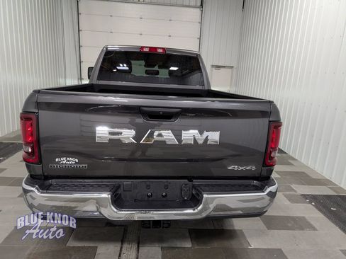 Used 2026 RAM 2500 Big Horn AWD/4WD image 4