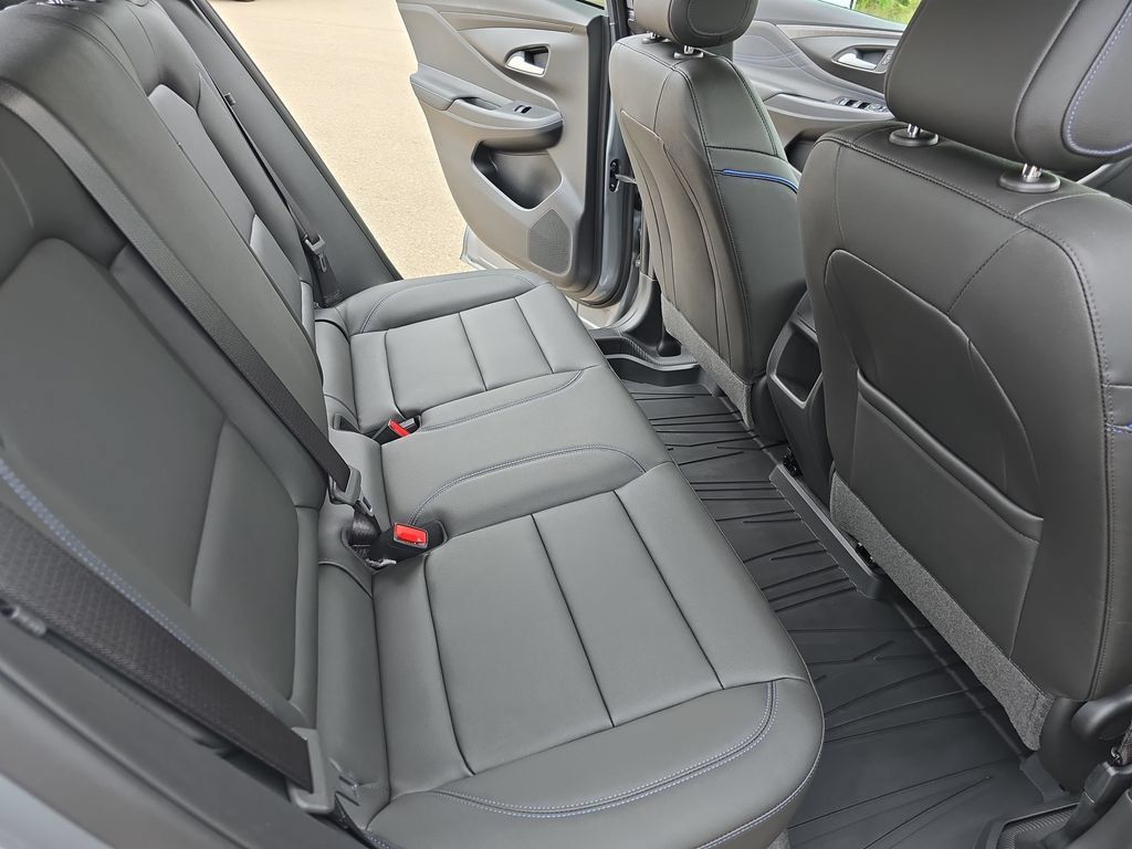 New 2026 Buick Envista Sport Touring w/ Convenience I Package FWD image 11