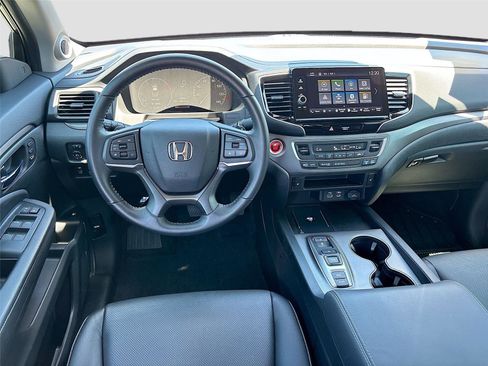 Certified 2025 Honda Ridgeline RTL image 27