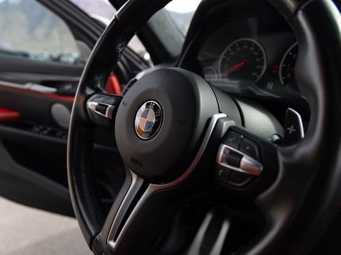 Used 2015 BMW X6 M image 25