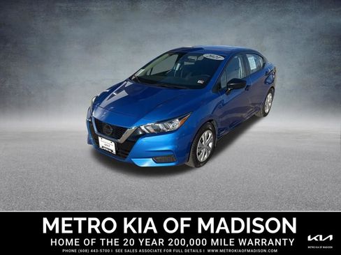 Used 2021 Nissan Versa S image 1