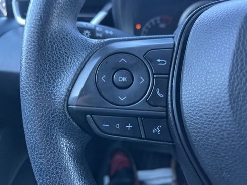 Used 2021 Toyota Corolla LE image 25