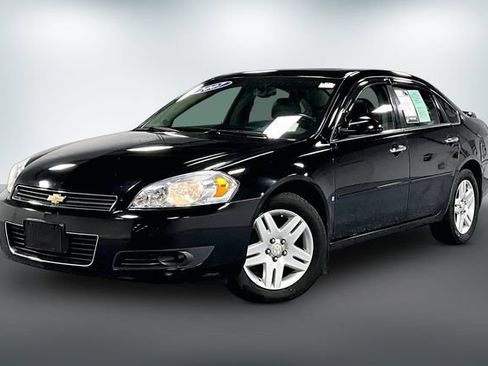Used 2007 Chevrolet Impala LTZ FWD image 3