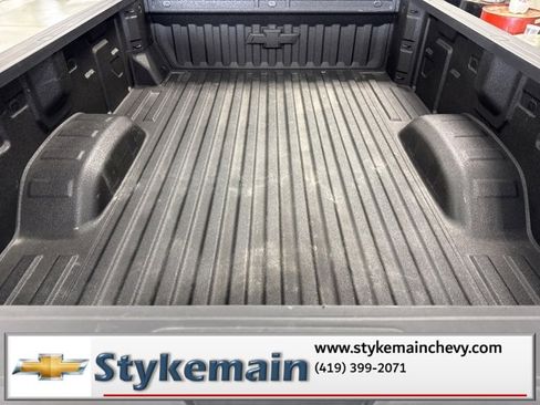 Used 2025 Chevrolet Silverado 2500 LT w/ Convenience Package image 15