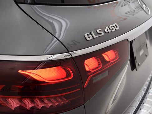New 2026 Mercedes-Benz GLS 450 4MATIC image 13