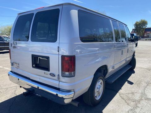Used 2009 Ford E-350 and Econoline 350 XLT image 6
