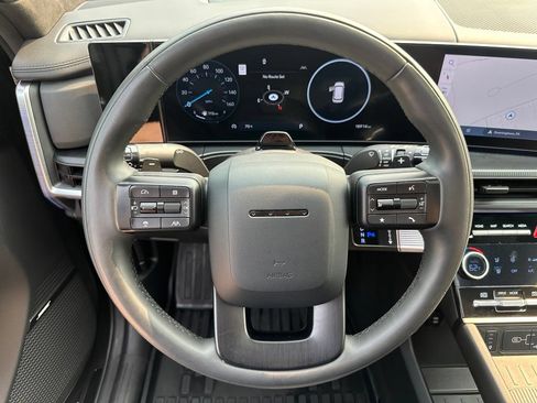 Used 2024 Hyundai Santa Fe Calligraphy AWD/4WD image 17
