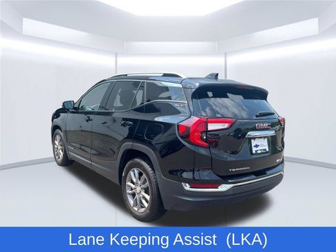 Used 2024 GMC Terrain SLT FWD image 3