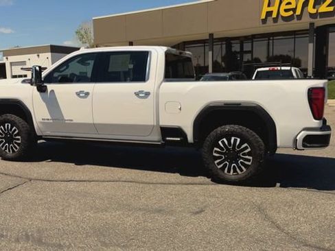 Used 2024 GMC Sierra 2500 Denali w/ Denali Reserve Package AWD/4WD image 6