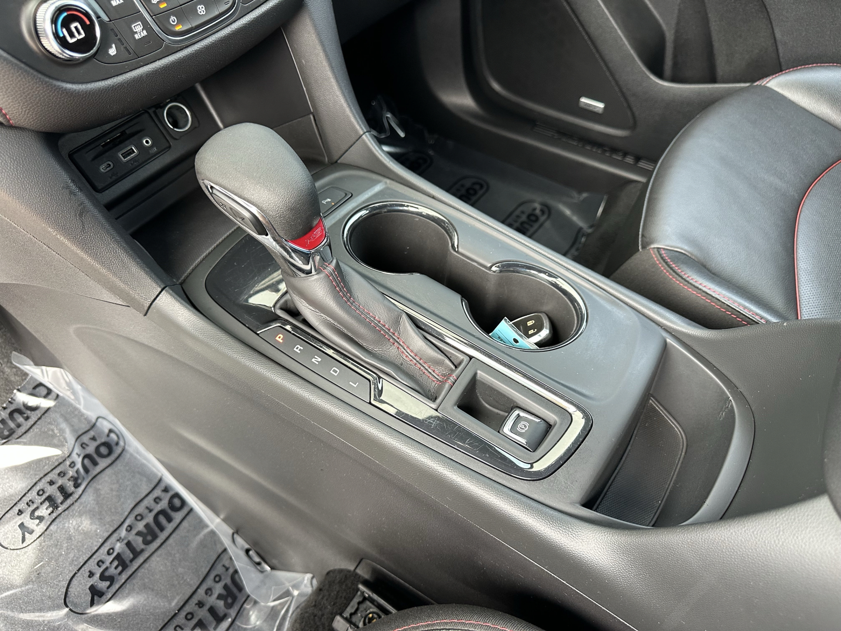 Used 2023 Chevrolet Equinox RS w/ RS Leather Package FWD image 27