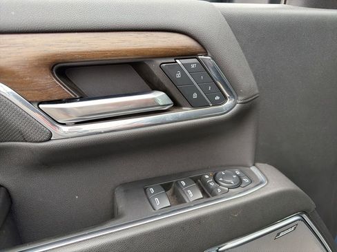 Used 2024 Chevrolet Silverado 2500 High Country w/ High Country Premium Package image 22