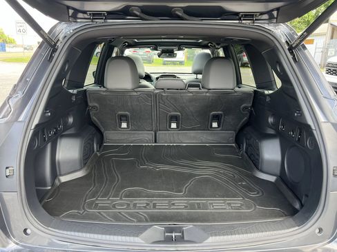 Used 2025 Subaru Forester Limited AWD/4WD image 18