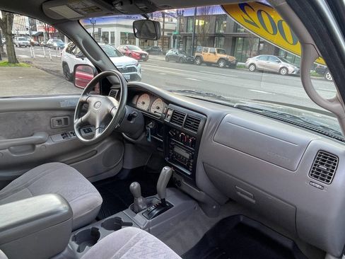 Used 2002 Toyota Tacoma 4x4 Xtracab V6 image 19