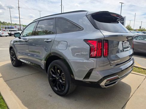 Certified 2023 Kia Sorento SX AWD/4WD image 7