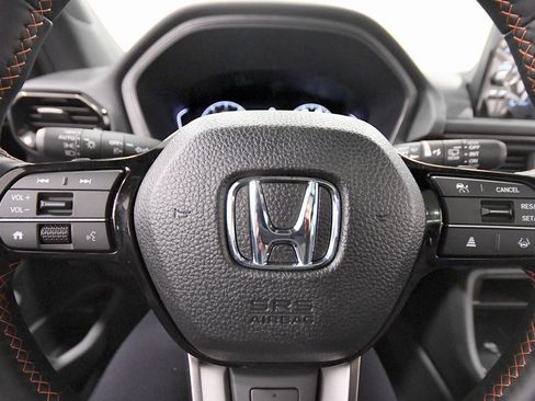 New 2025 Honda Pilot TrailSport image 19