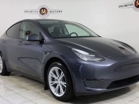 Used 2021 Tesla Model Y Long Range AWD/4WD image 34