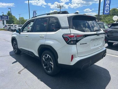 Used 2025 Subaru Forester Limited AWD/4WD image 7