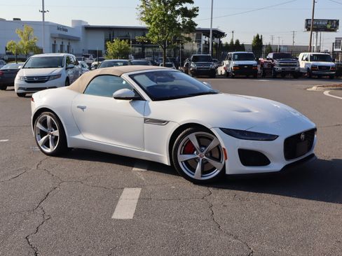 Used 2022 Jaguar F-TYPE Convertible RWD image 39