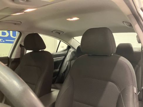 Used 2020 Hyundai Elantra SEL w/ Cargo Package (C1) FWD image 18