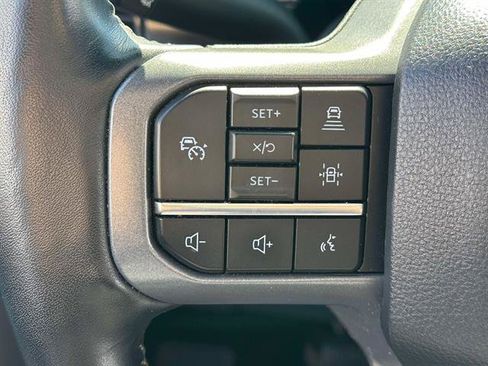 Used 2023 Ford F150 Lariat w/ Equipment Group 502A High AWD/4WD image 15