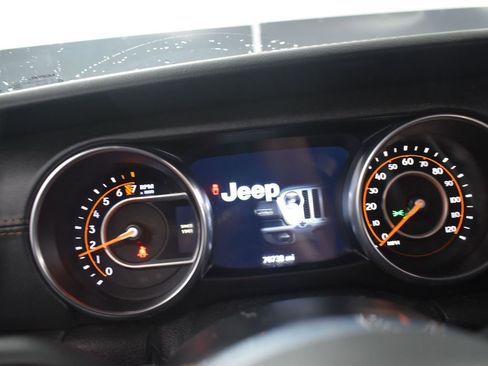 Used 2021 Jeep Gladiator Overland image 21