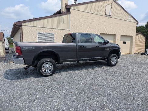 Used 2018 RAM 2500 Tradesman w/ Chrome Appearance Group AWD/4WD image 7